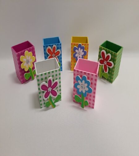 PORTA LAPICES DE MADERA DISEÑO FLORES