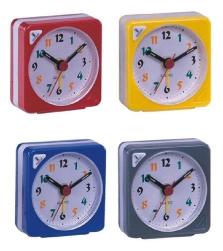 RELOJ DESPERTADOR CON LUZ 4 ALARMAS
